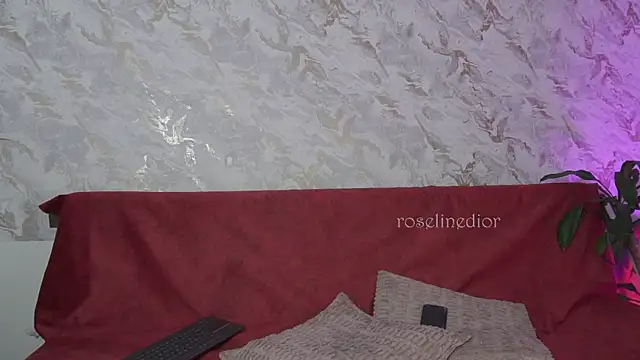 roselinedior online show from September 2025 02:02:02 PM