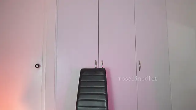 roselinedior online show from February 2026 02:02:01 PM