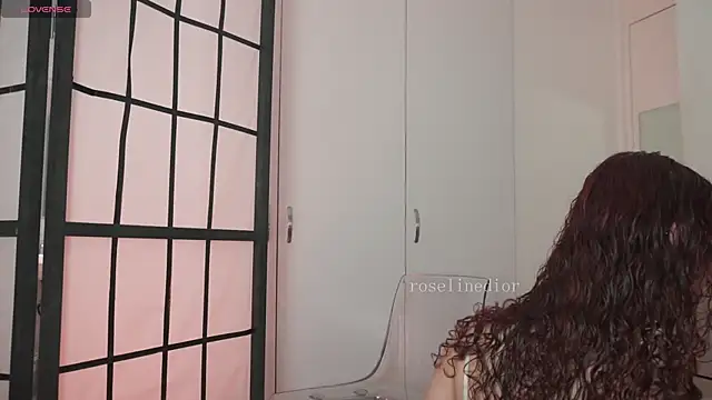 roselinedior online show from May 2026 09:18:02 PM