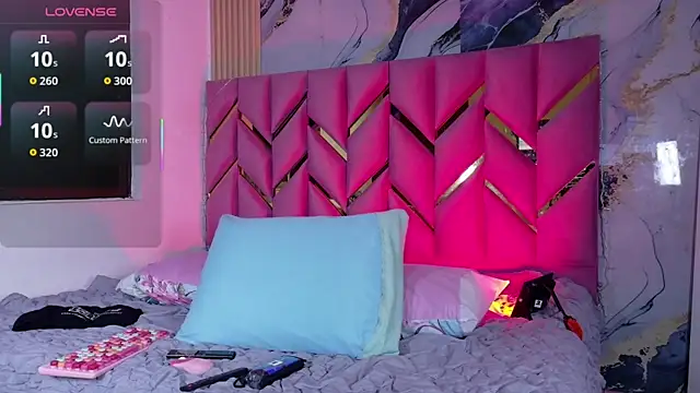 daddyissuesss  online show from November 2025 07:40:01 PM