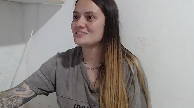Snapshot of mia_sepulveda_ chatting on March 2025 12:07:02 AM mia sepulveda online show from March 2025 12:07:02 AM