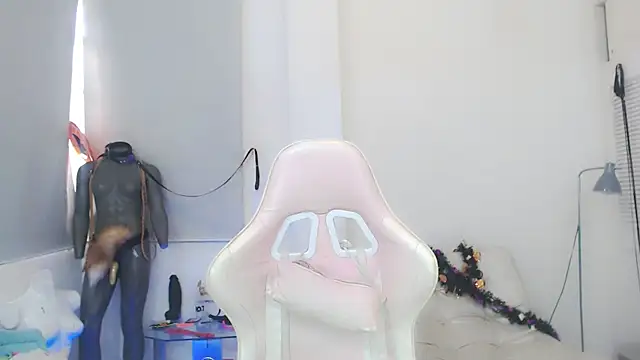 sasha mom69  online show from November 2025 04:33:02 PM