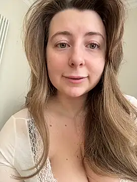 curvyflawless online show from March 2026 08:11:01 AM