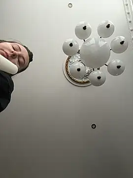 curvyflawless online show from March 2026 08:01:01 AM