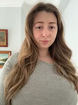 curvyflawless online show from April 2026 09:33:01 AM