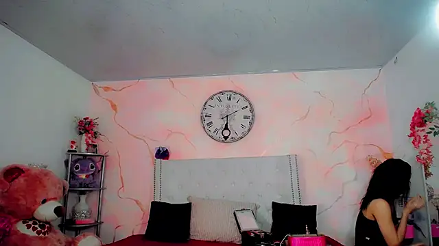 maria camilacms online show from April 2026 06:12:01 PM