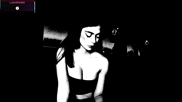 ElleDiane online show from November 2025 12:26:02 AM