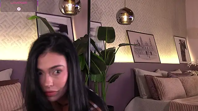 ElleDiane online show from June 2026 09:54:02 PM