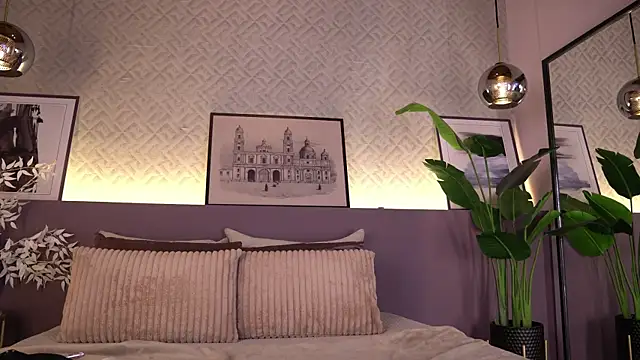 ElleDiane online show from June 2026 01:28:02 AM