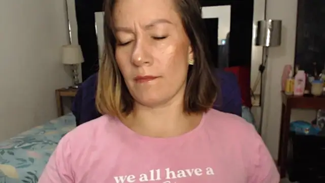 CATRINA-83 online show from April 2026 09:43:02 PM