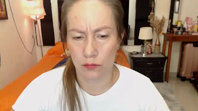 CATRINA-83 online show from October 2025 09:36:01 PM