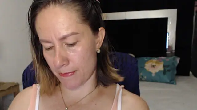 CATRINA-83 online show from May 2026 09:01:02 PM