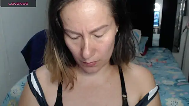 CATRINA-83 online show from April 2026 05:48:02 PM