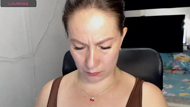 CATRINA-83 online show from May 2026 04:04:02 PM