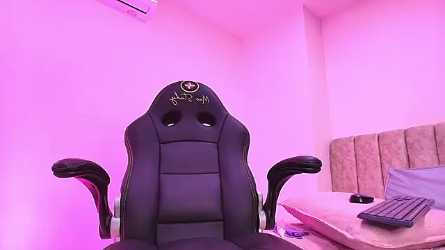 arl chloee online show from January 2026 03:11:02 AM