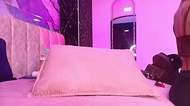 arl chloee online show from March 2026 03:06:01 AM