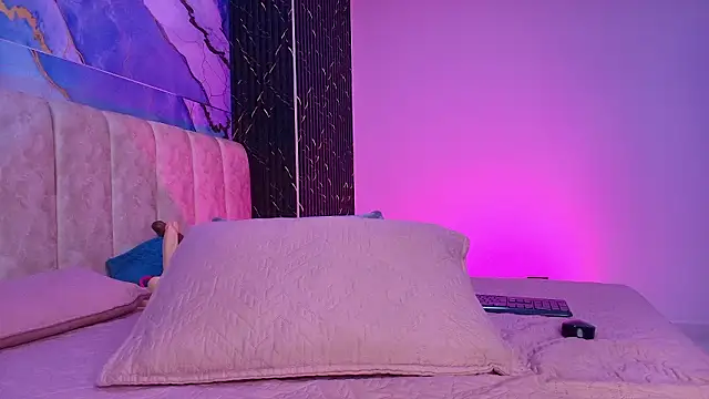 arl chloee online show from March 2026 03:03:02 AM