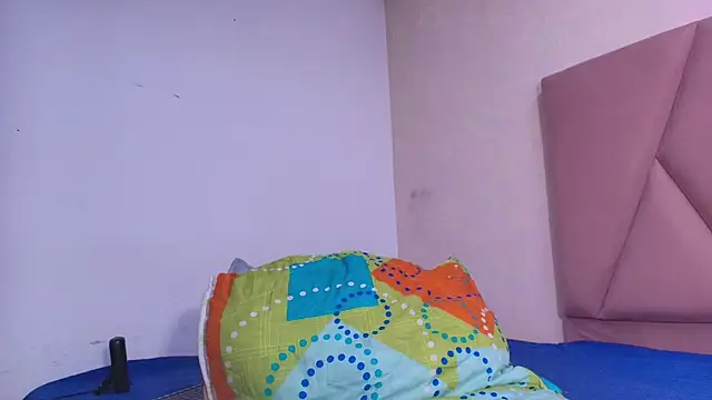 Snapshot of arl_chloee chatting on October 2025 03:03:01 AM arl chloee online show from October 2025 03:03:01 AM