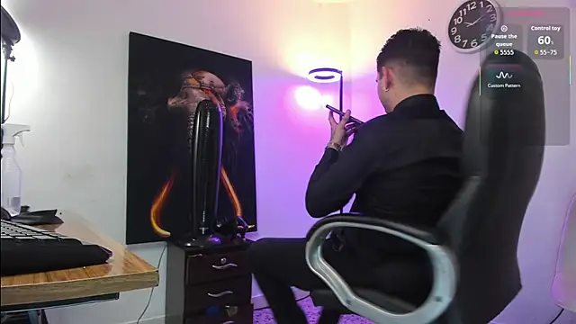 Nicolas Fellener online show from November 2025 04:00:02 AM