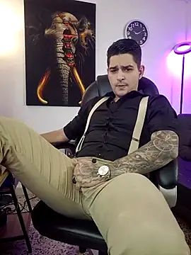 Nicolas Fellener online show from April 2026 04:19:01 AM