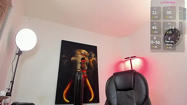 Nicolas Fellener online show from October 2025 05:01:01 PM