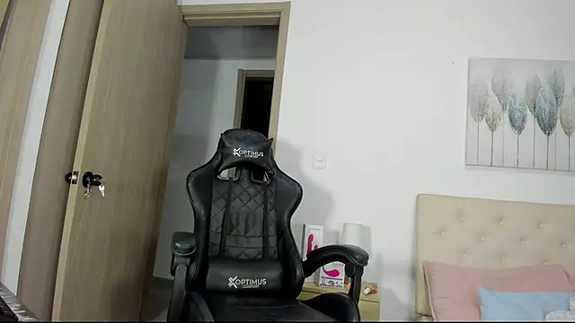 brenda x 69 online show from November 2025 12:48:01 AM