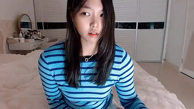 -Lucky Girl online show from March 2025 11:43:01 AM