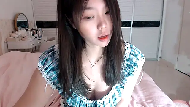 -Lucky Girl online show from March 2025 12:59:01 AM