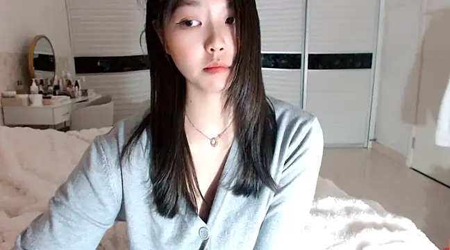 -Lucky Girl online show from March 2025 12:43:01 AM