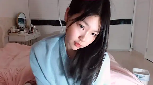 -Lucky Girl online show from February 2025 02:38:01 PM