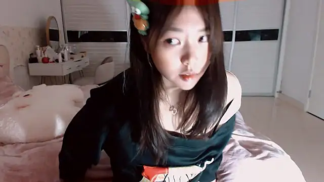 -Lucky Girl online show from March 2026 02:03:02 AM