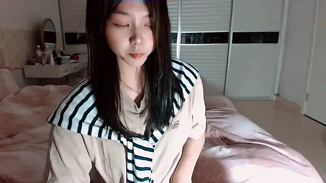 -Lucky Girl online show from April 2026 01:12:01 PM