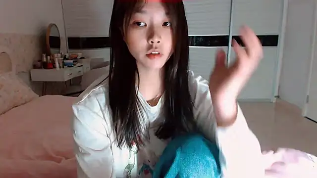 -Lucky Girl online show from April 2026 01:36:01 PM