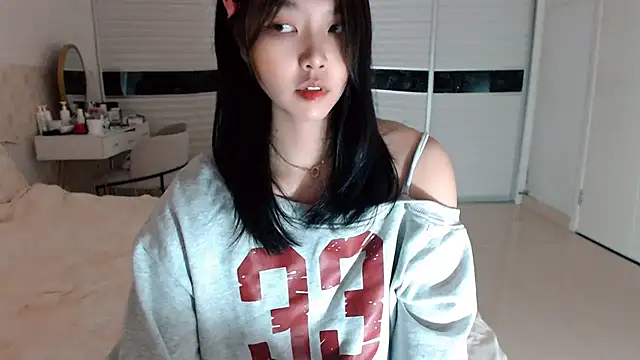 -Lucky Girl online show from September 2025 01:52:02 AM