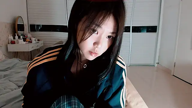 -Lucky Girl online show from September 2025 01:17:02 PM
