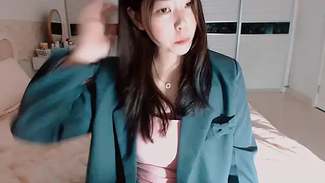 -Lucky Girl online show from May 2026 12:52:01 PM