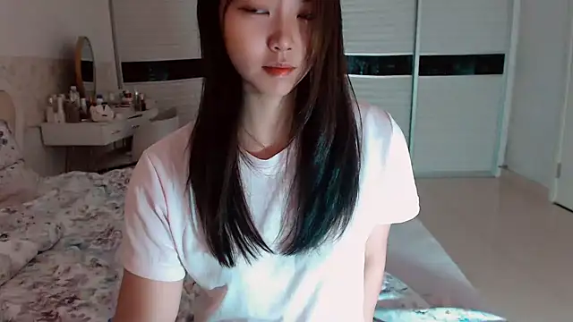 Snapshot of -Lucky_Girl chatting on July 2026 02:16:01 AM -Lucky Girl online show from July 2026 02:16:01 AM