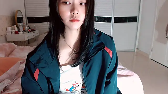 Snapshot of -Lucky_Girl chatting on November 2025 11:00:02 AM -Lucky Girl online show from November 2025 11:00:02 AM