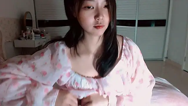 -Lucky Girl online show from April 2026 02:34:01 PM