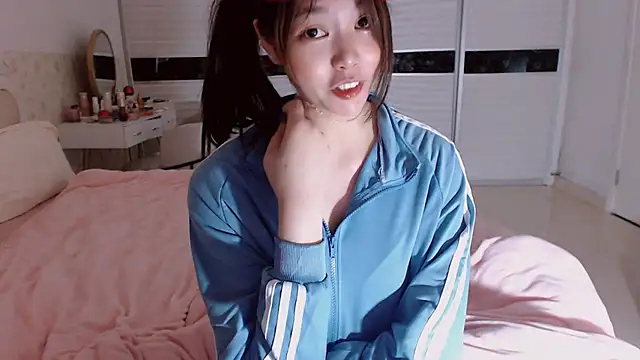 -Lucky Girl online show from May 2026 02:31:01 PM