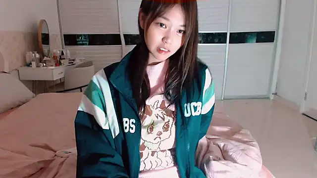 Snapshot of -Lucky_Girl chatting on June 2026 01:55:02 AM -Lucky Girl online show from June 2026 01:55:02 AM