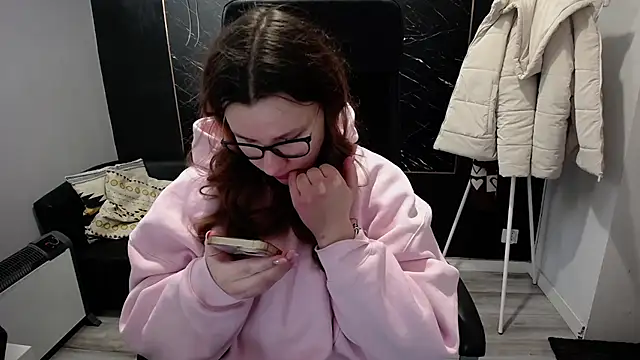 Snapshot of littleviki7 chatting on February 2026 07:13:01 AM littleviki7 online show from February 2026 07:13:01 AM