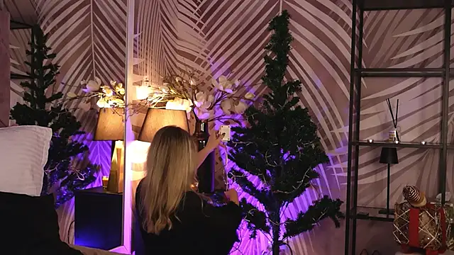 KatyaBelle online show from December 2025 08:52:01 PM