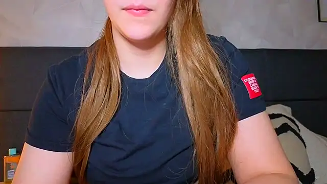 Sweetninaaa online show from May 2026 09:42:01 AM