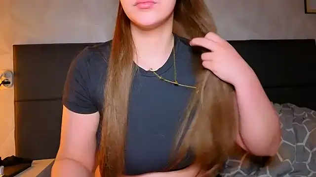 Sweetninaaa online show from May 2026 06:10:01 AM