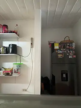 emmyjhonson07 online show from February 2026 01:11:02 PM