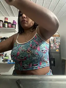 emmyjhonson07 online show from June 2026 10:13:01 AM