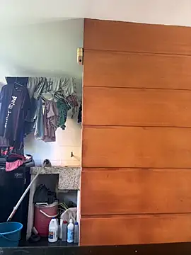 emmyjhonson07 online show from December 2025 02:10:02 PM