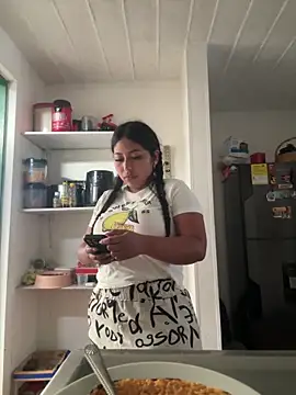 emmyjhonson07 online show from February 2026 01:22:01 PM