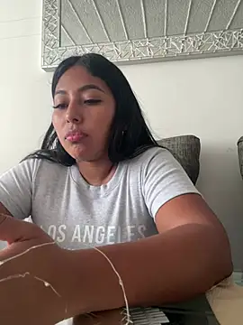 emmyjhonson07 online show from January 2026 06:55:02 PM